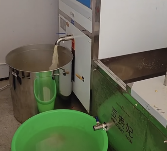 豆貴妃豆腐機
