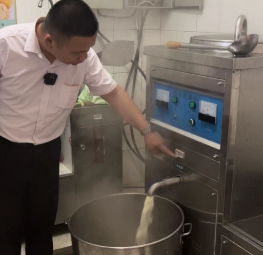 豆腐機流水線
